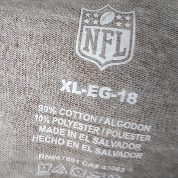 NFL SEATTLE SEAHAWK FOOTBALL TSHIRT - Picture 4 of 5